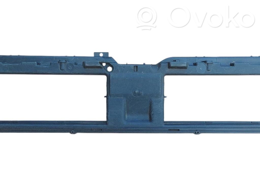 Radiator support slam panel bracket   8W6807771