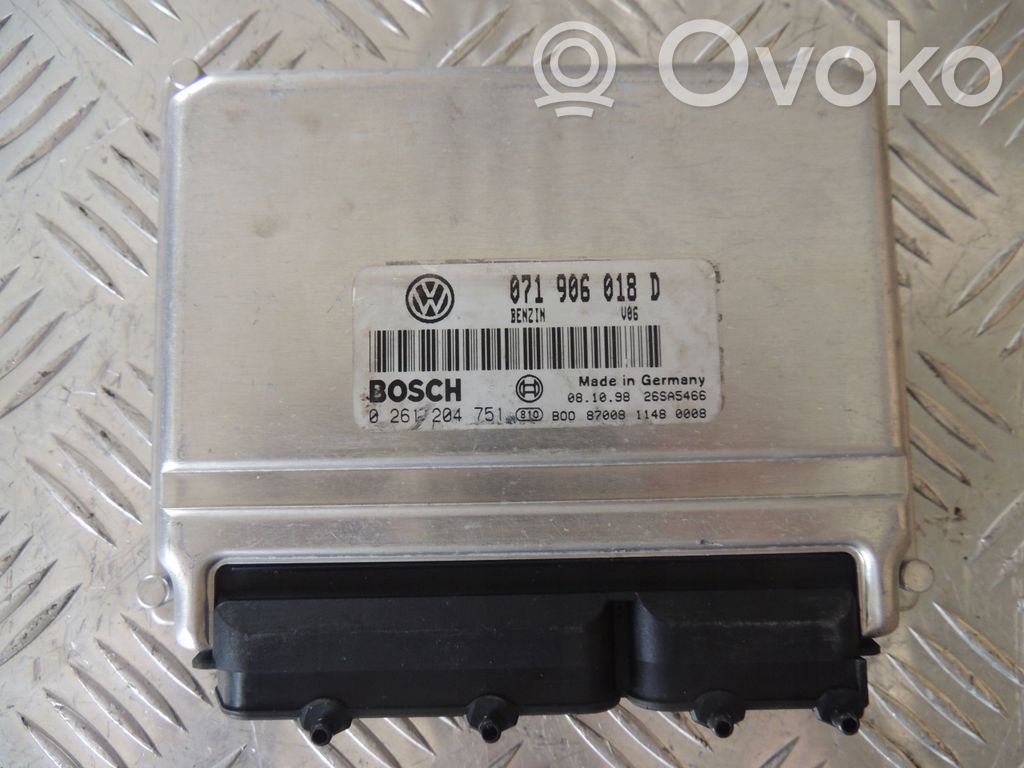 Volkswagen PASSAT B5 Engine control unit/module 