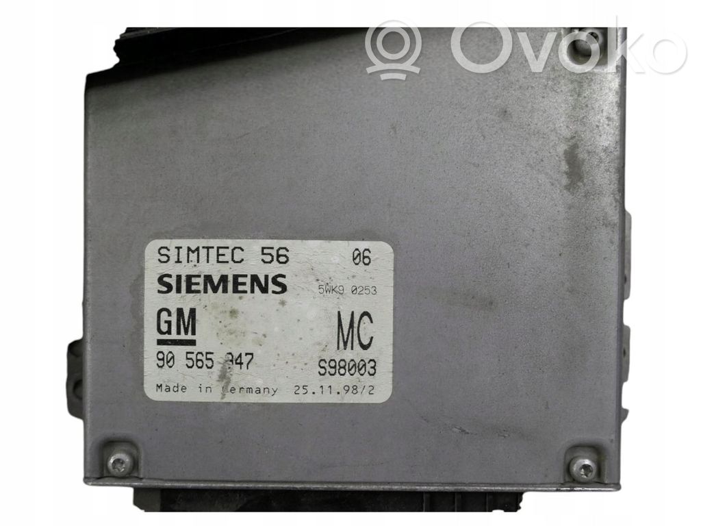 Opel Omega B2 Engine control unit/module 