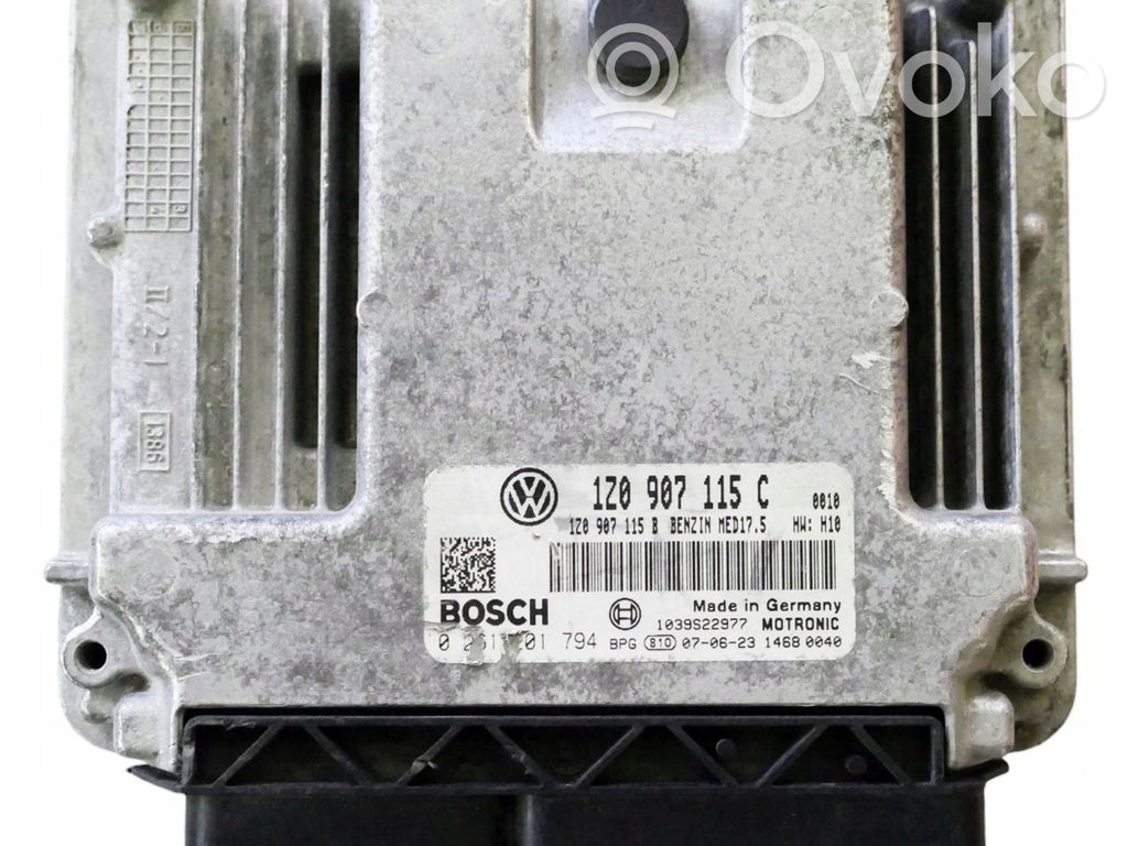 Skoda Octavia Mk2 (1Z) Engine control unit/module 