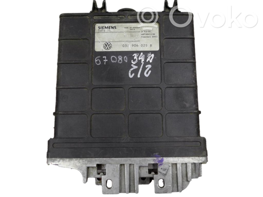 Engine control unit/module   037906025B