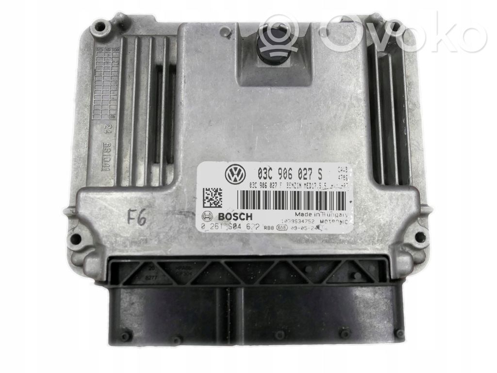 Engine control unit/module   03C906027S,0261S04622