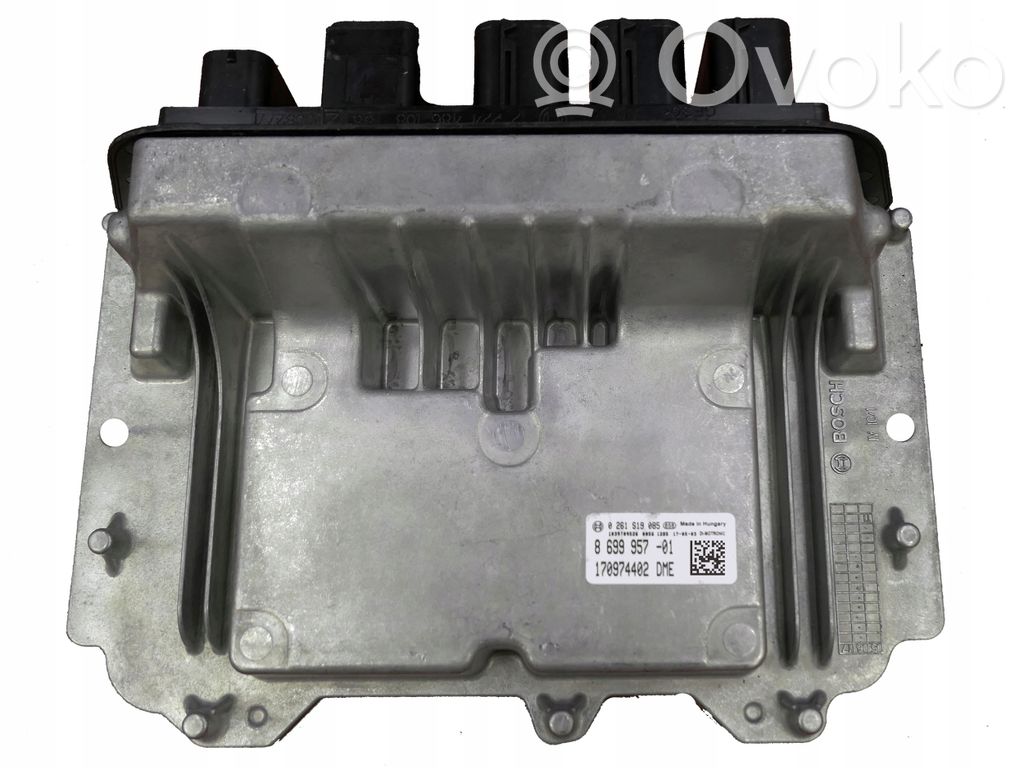 BMW 2 F46 Engine control unit/module 