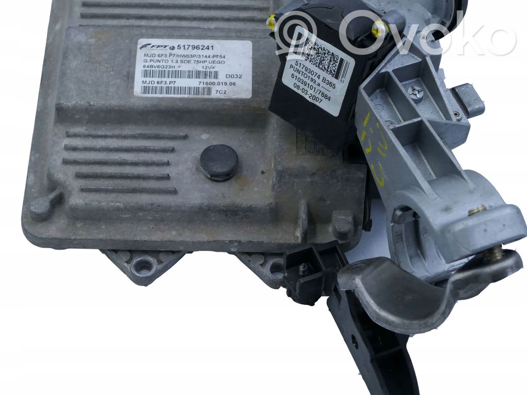 Fiat Grande Punto Engine control unit/module 