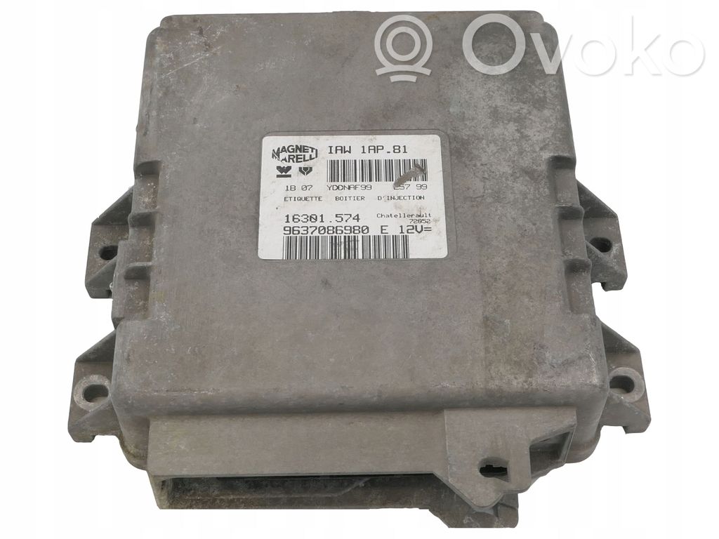 Peugeot 206 Engine control unit/module 