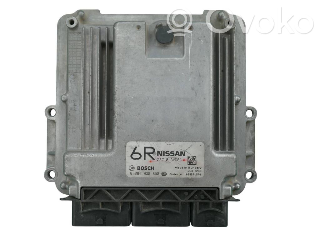 Engine control unit/module   1039S71574,237103VD0C,0281030850