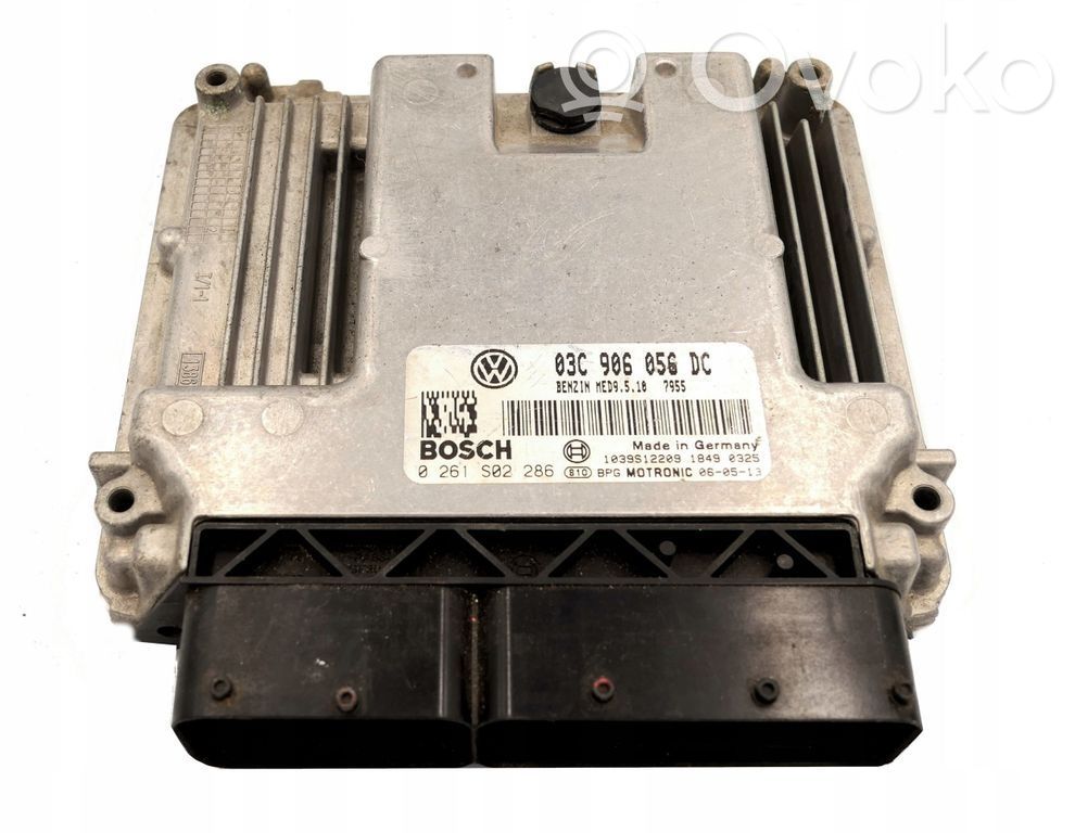 Volkswagen PASSAT B6 Engine control unit/module 