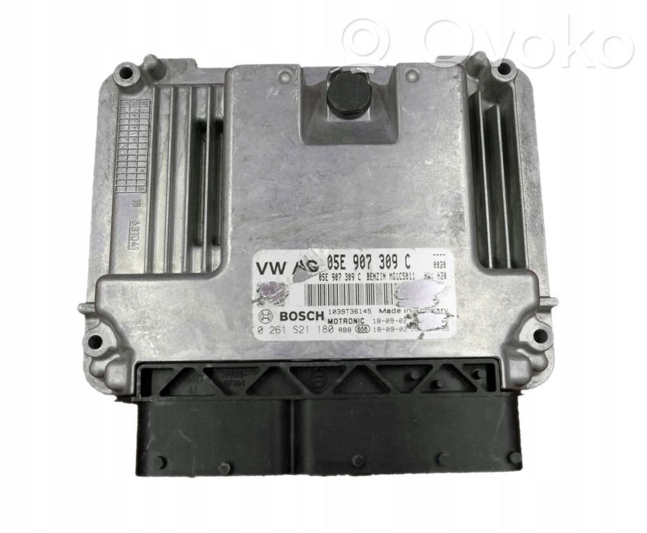 Audi Q3 F3 Engine control unit/module 