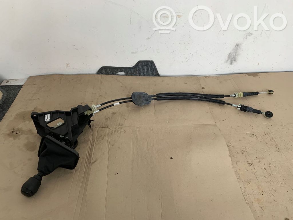 Ford Transit Courier Lewarek zmiany biegów / górny 