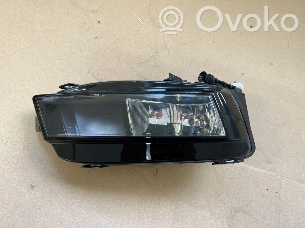 Volkswagen Golf VII Światło przeciwmgłowe przednie 