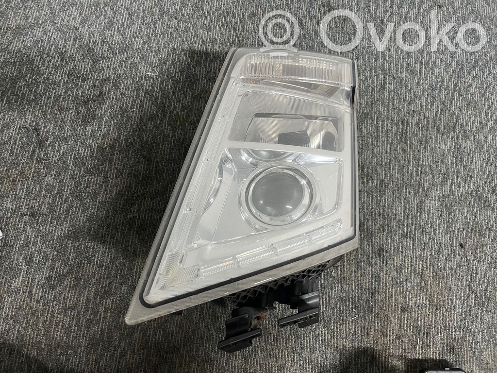 Volvo V40 Headlight/headlamp 