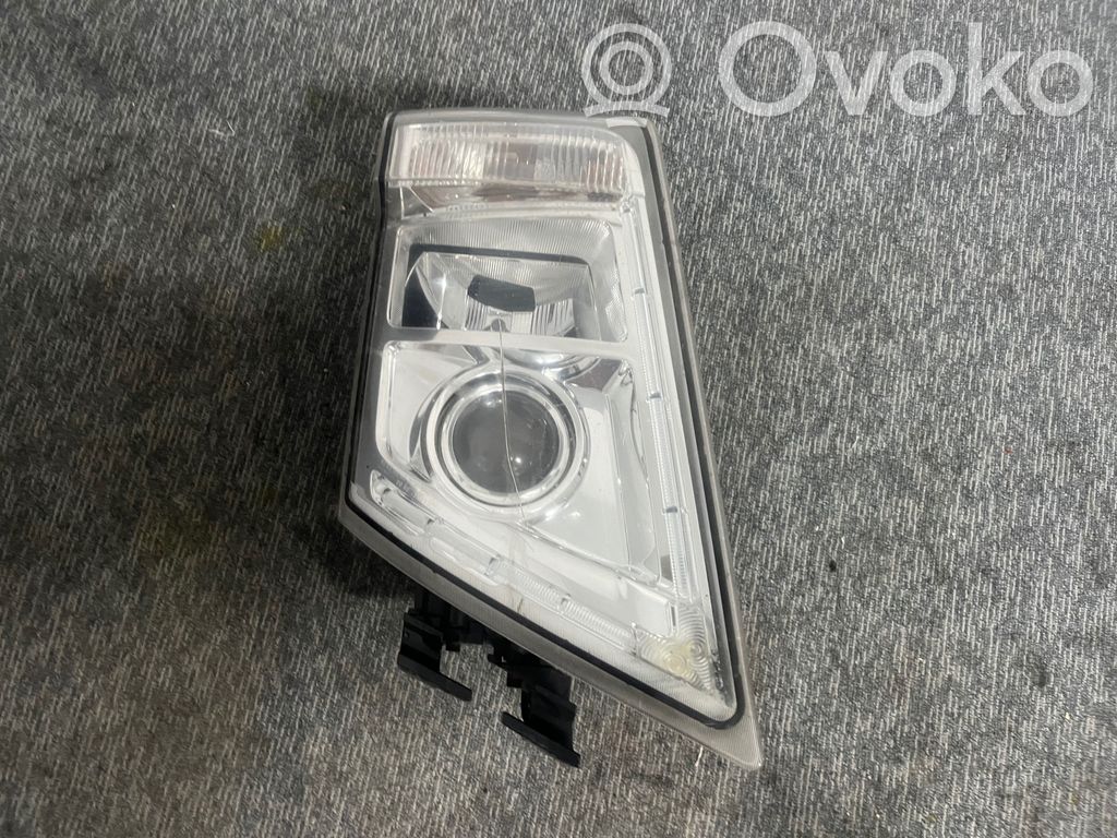 Volvo V40 Headlight/headlamp 