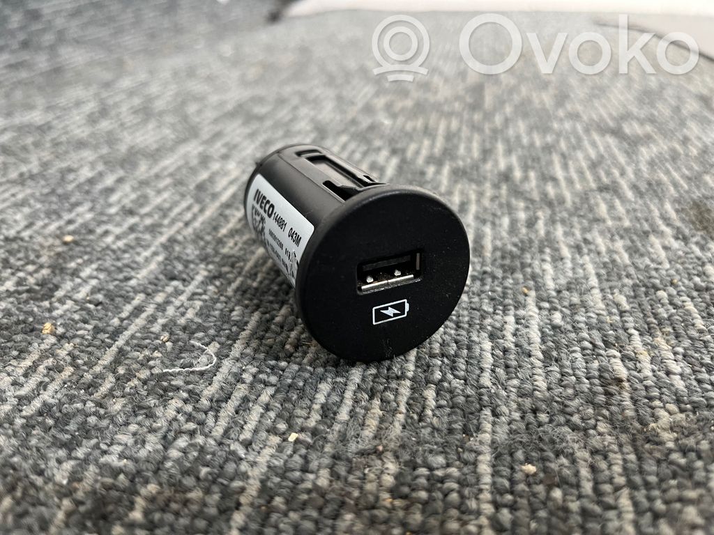 Iveco Daily 6th gen Priză USB 