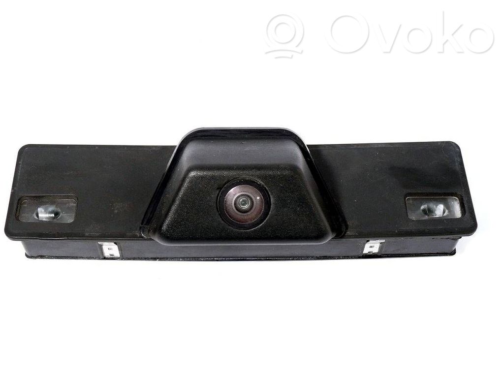 Reversing camera   LJ6B404D97CD