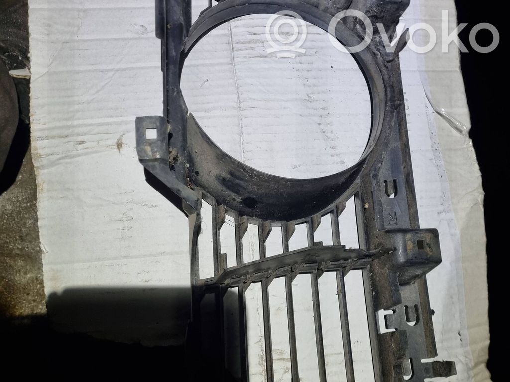 Under headlight/headlamp trim