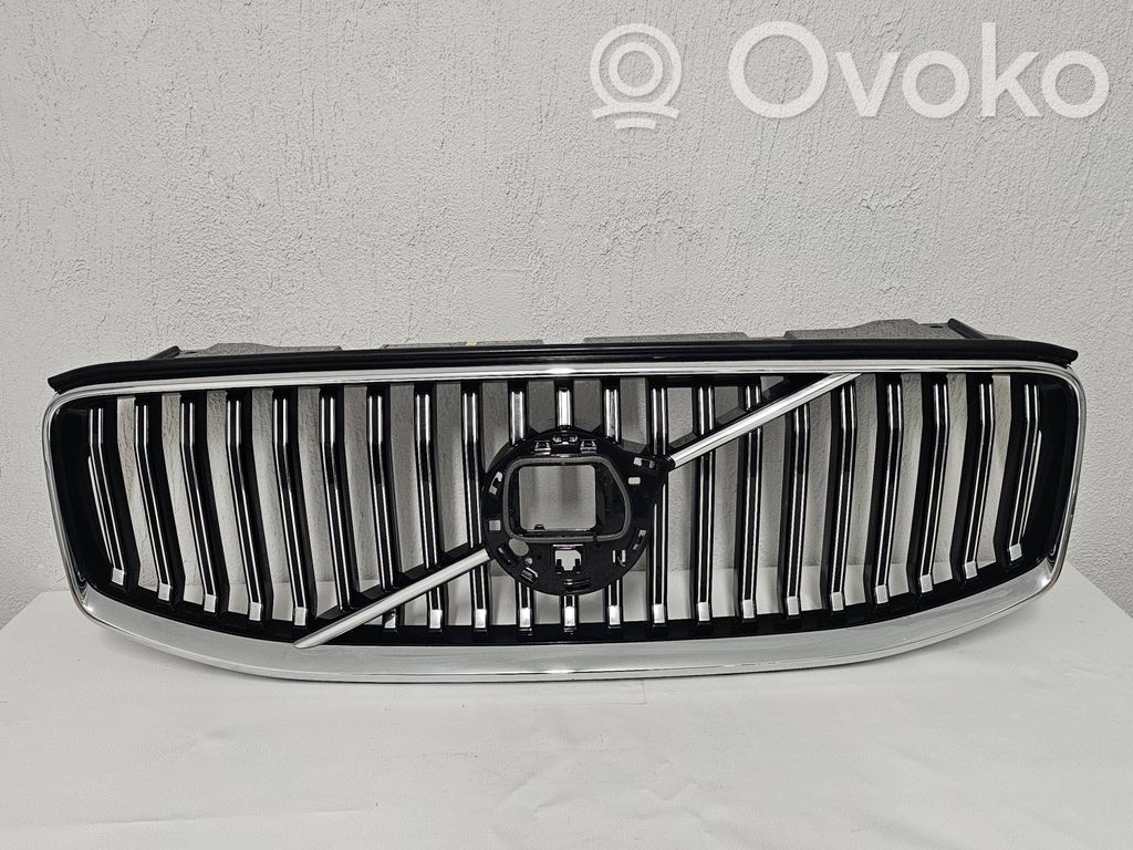 Volvo XC60 Etusäleikkö 