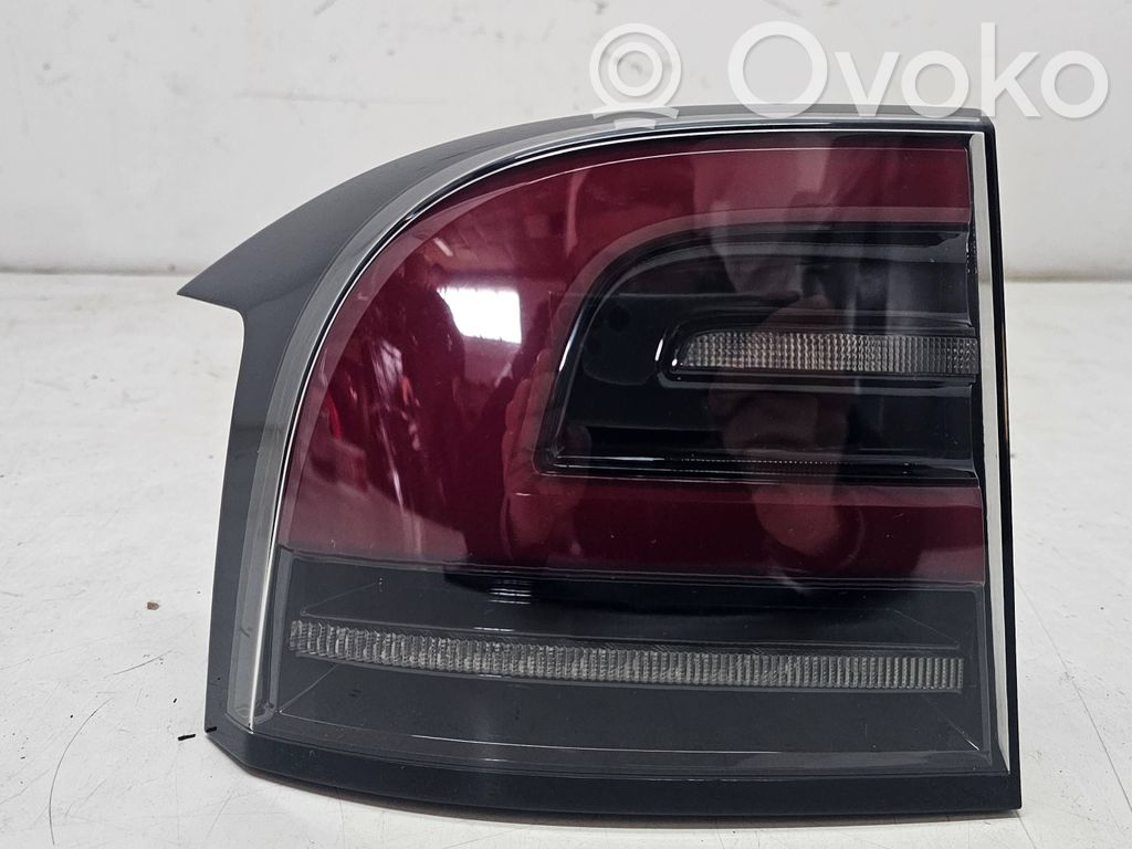 Tesla Model X Takavalot 