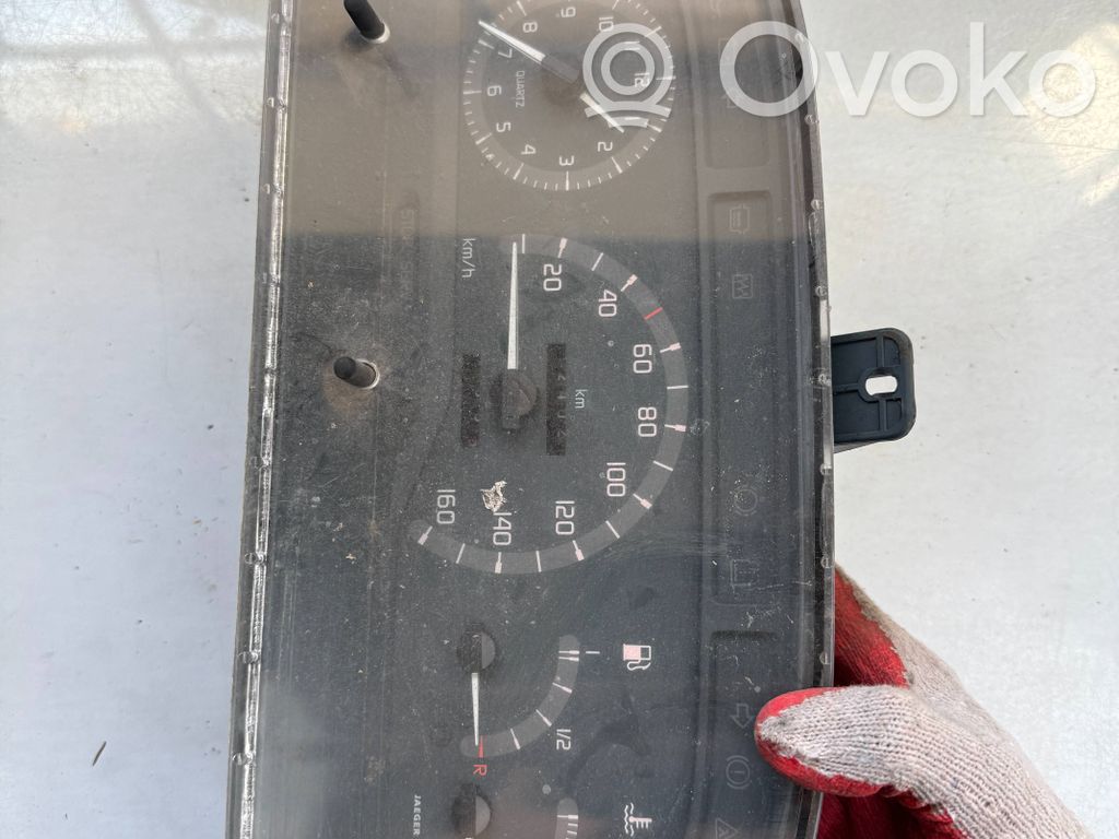 Renault Trafic I Speedometer (instrument cluster) 