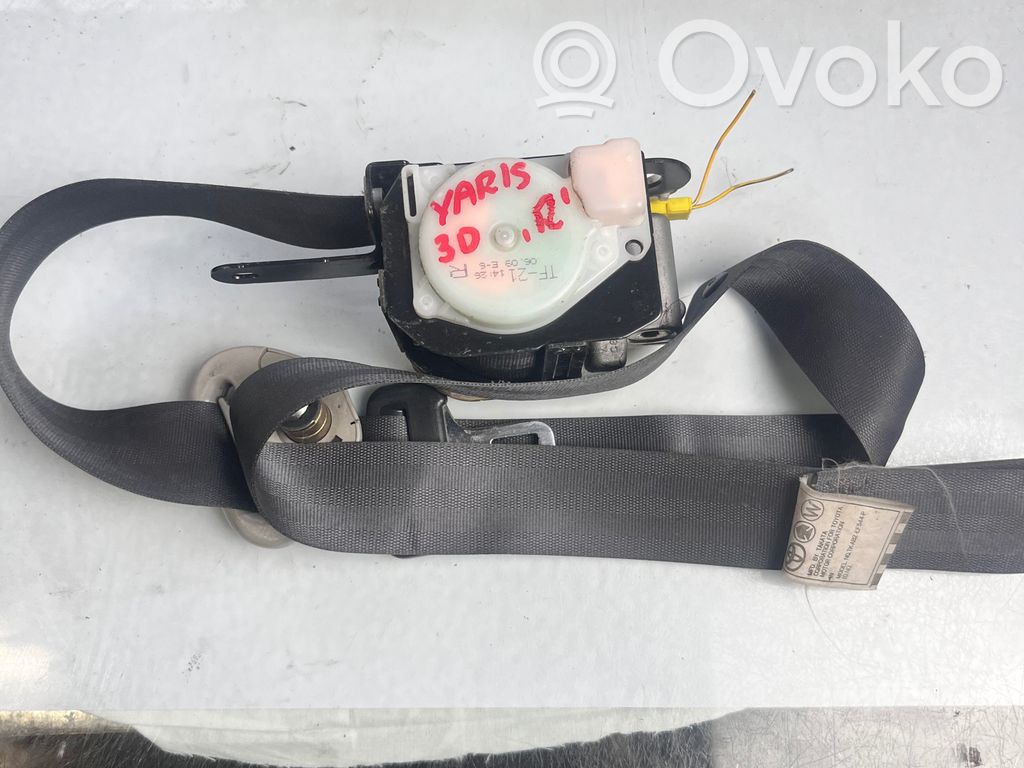 Toyota Yaris Front seatbelt 