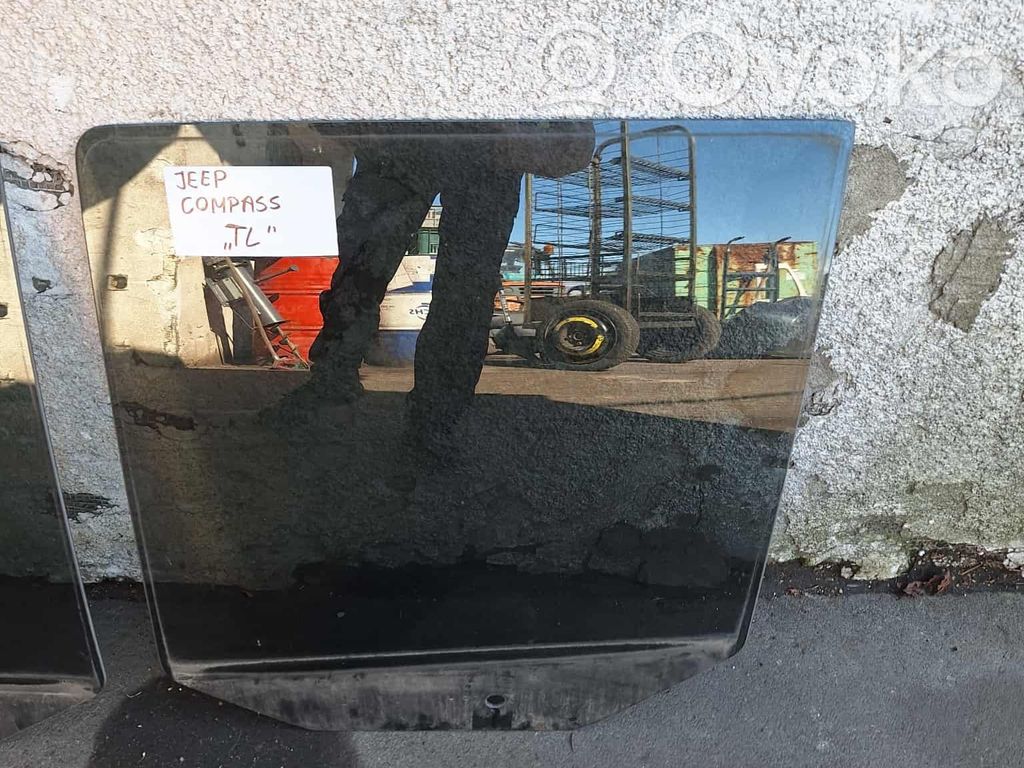 Jeep Compass Rear door window glass 