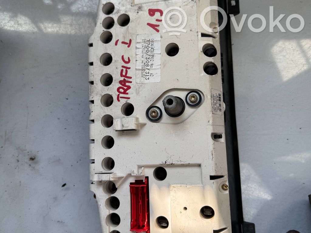 Renault Trafic I Speedometer (instrument cluster) 