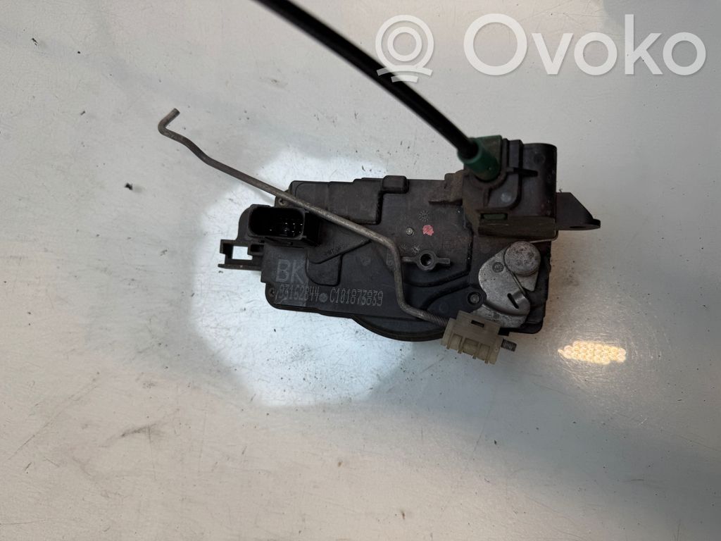 Opel Tigra B Etuoven lukko 