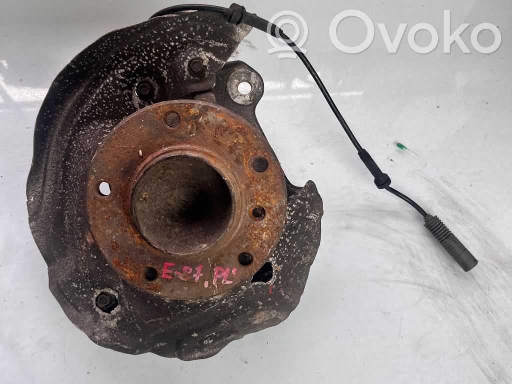BMW 1 E81 E87 Front wheel hub spindle knuckle 