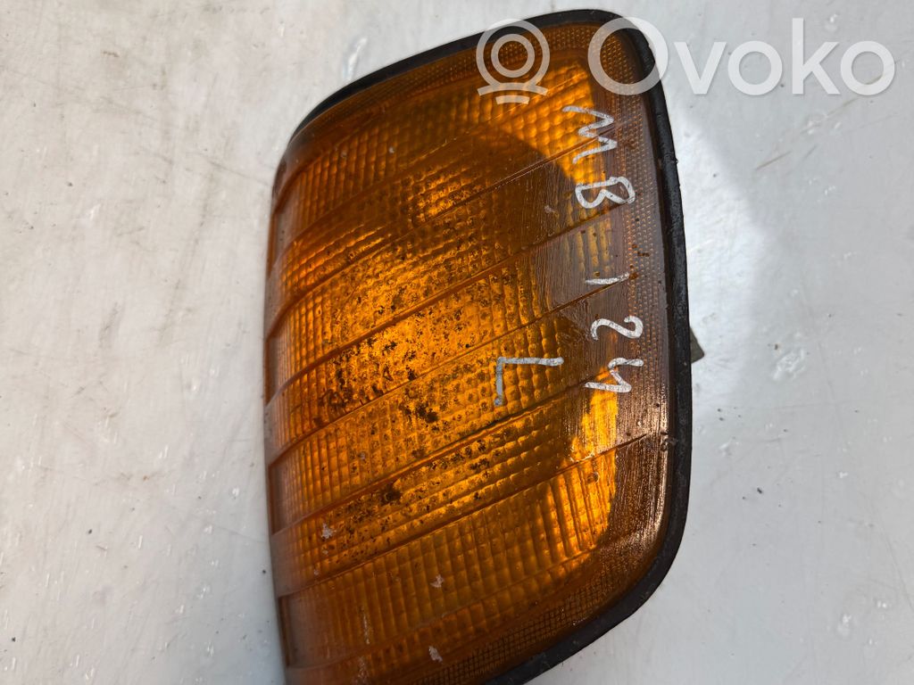 Mercedes-Benz E W124 Indicatore di direzione anteriore 