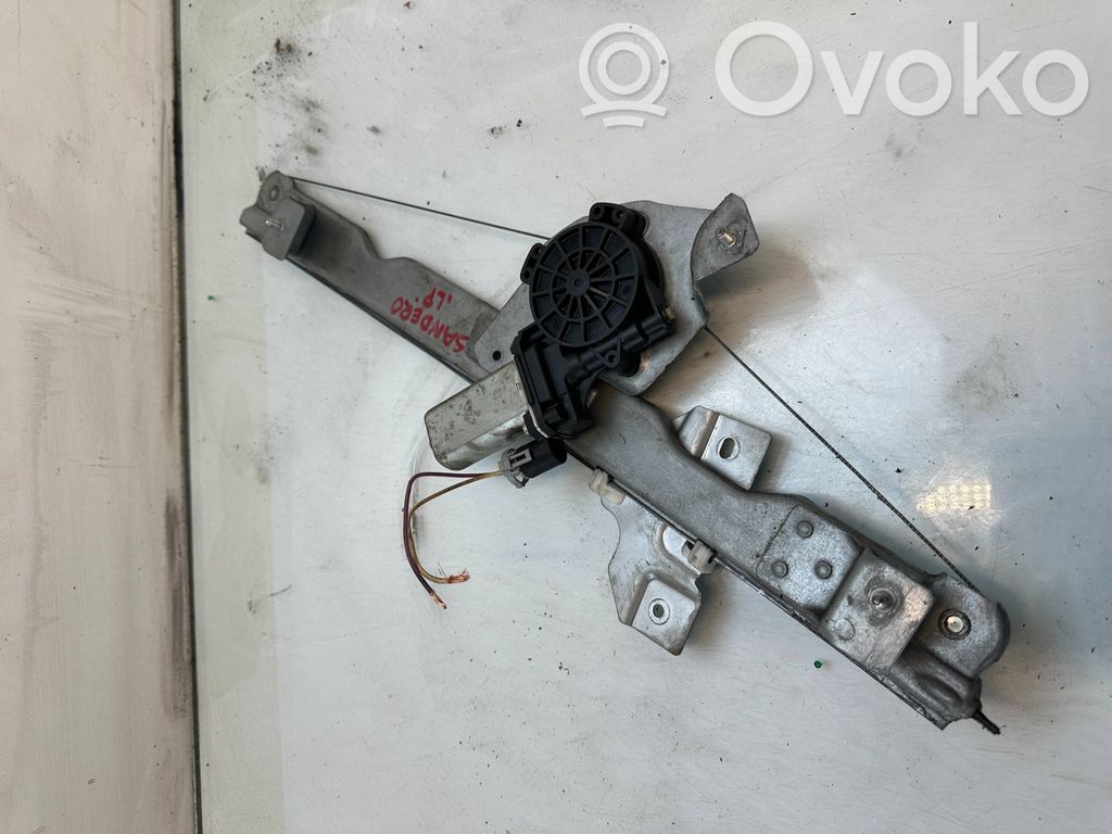 Dacia Sandero Front door window regulator with motor 