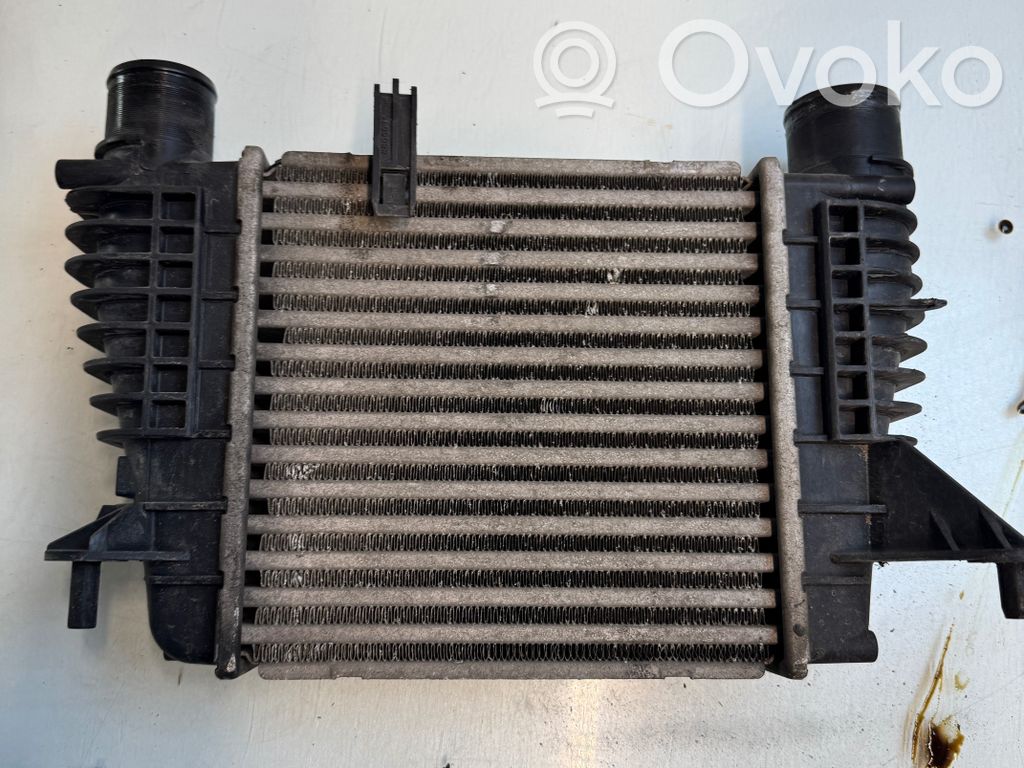 Renault Clio III Interkūlerio radiatorius 
