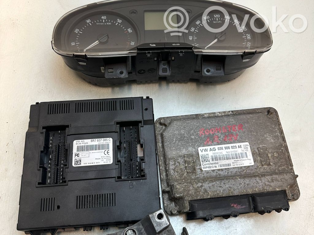 Skoda Roomster (5J) Engine control unit/module 