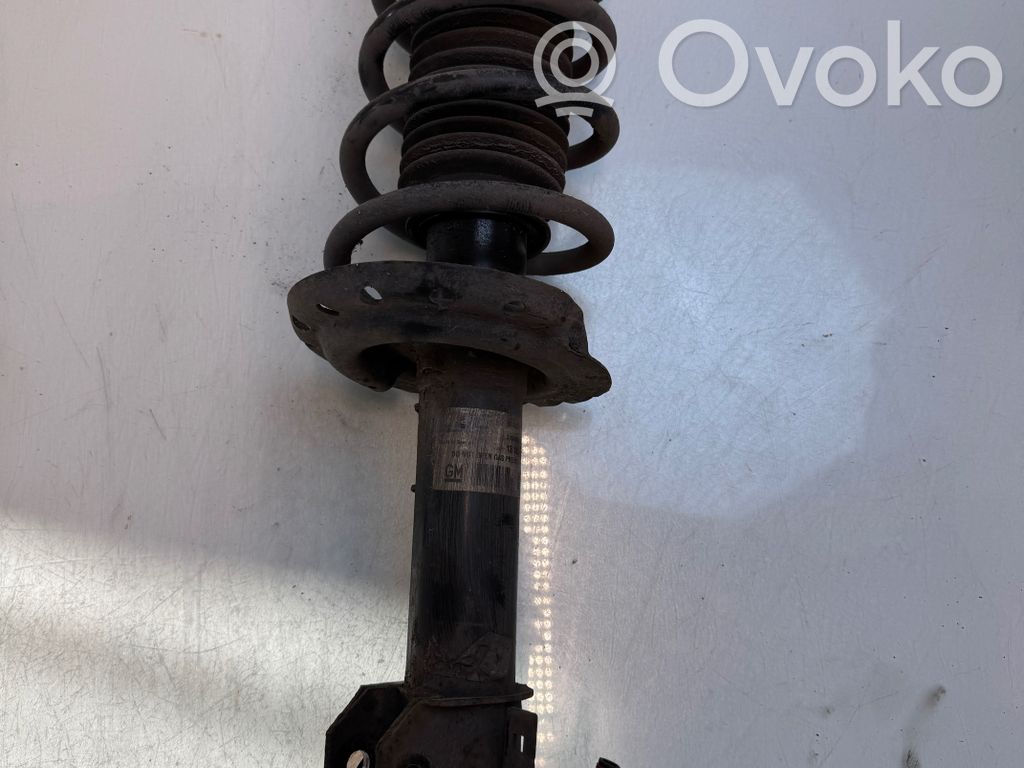Opel Astra H Etuiskunvaimennin kierrejousella 