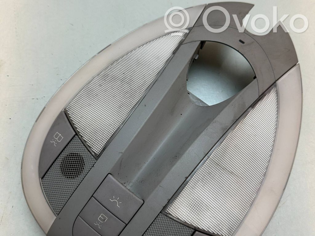 Mercedes-Benz E W211 Światło fotela przedniego 