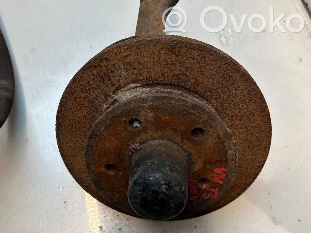 Volkswagen Transporter - Caravelle T3 Front wheel hub spindle knuckle 
