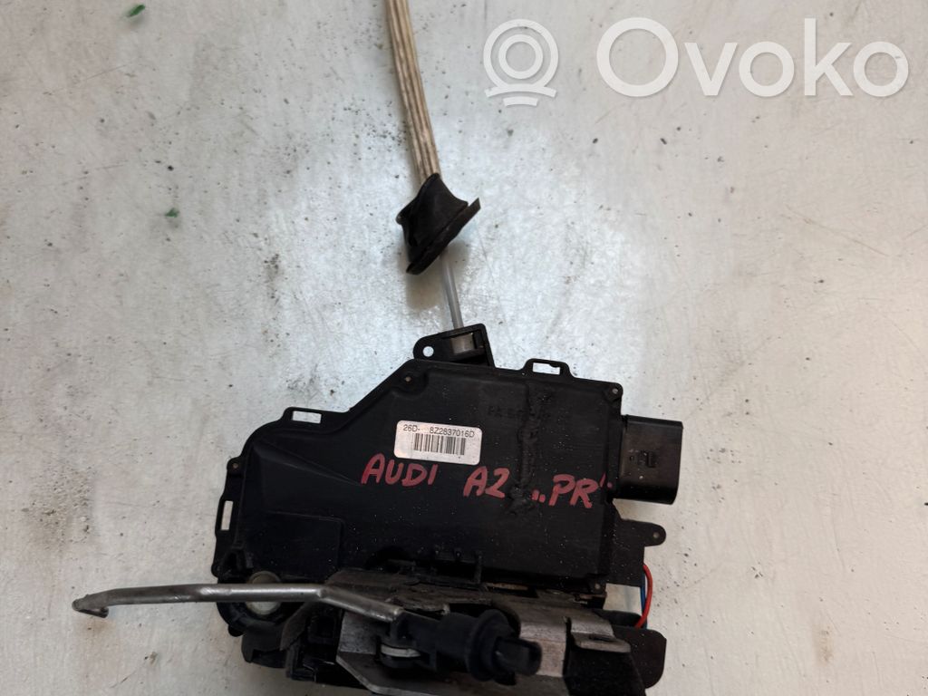 Audi A2 Priekšpusē slēdzene 