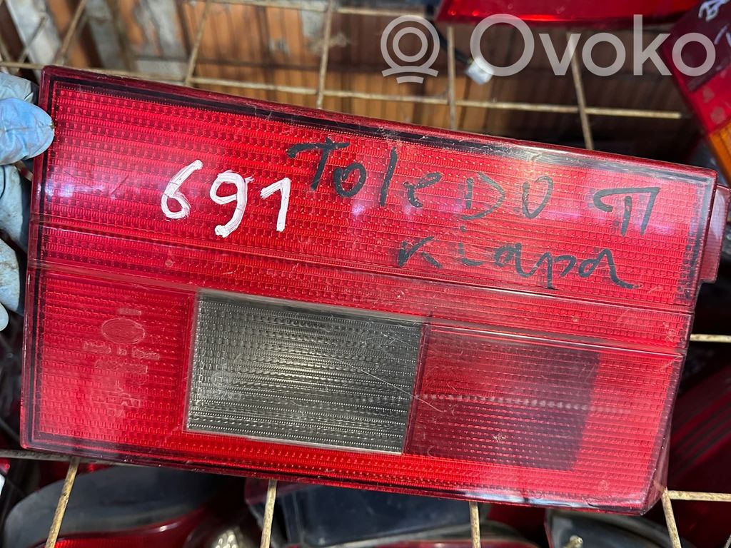Seat Toledo I (1L) Lampa tylna 
