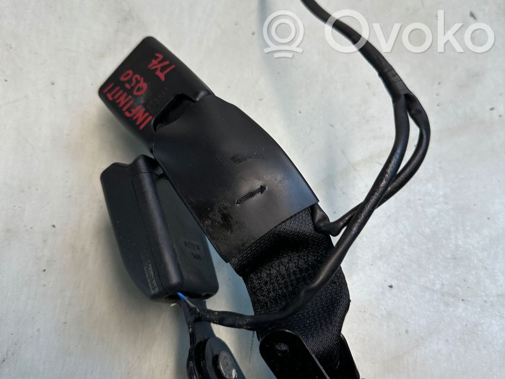 Infiniti Q50 Rear seatbelt buckle 