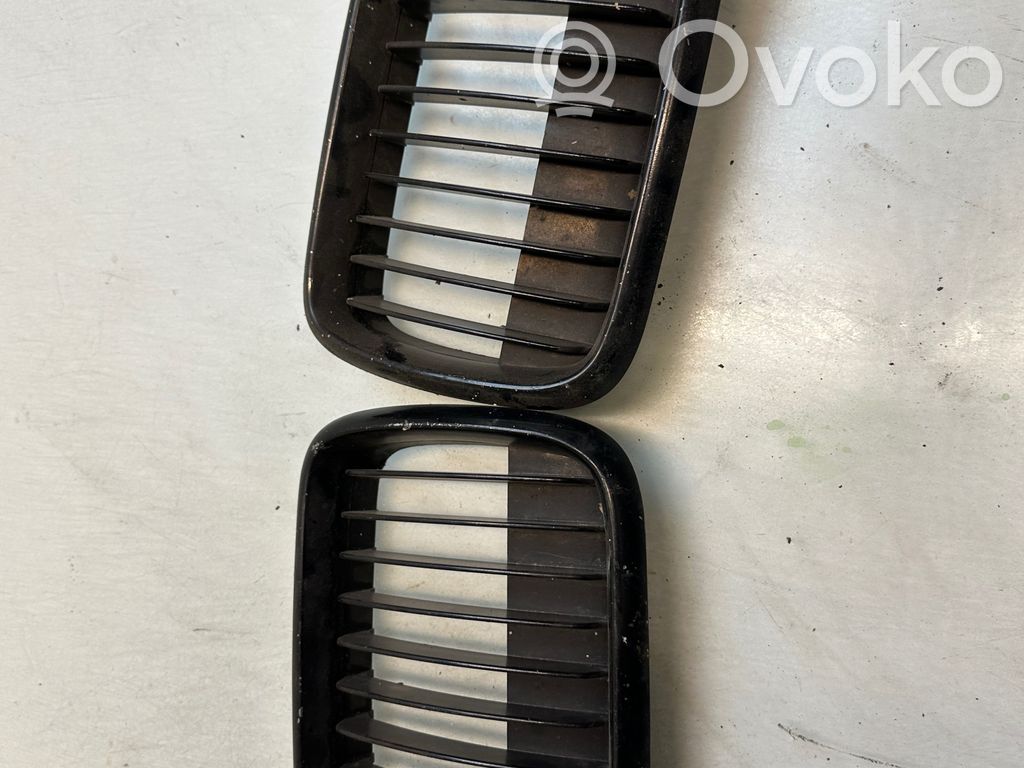 BMW 3 E46 Front grill 