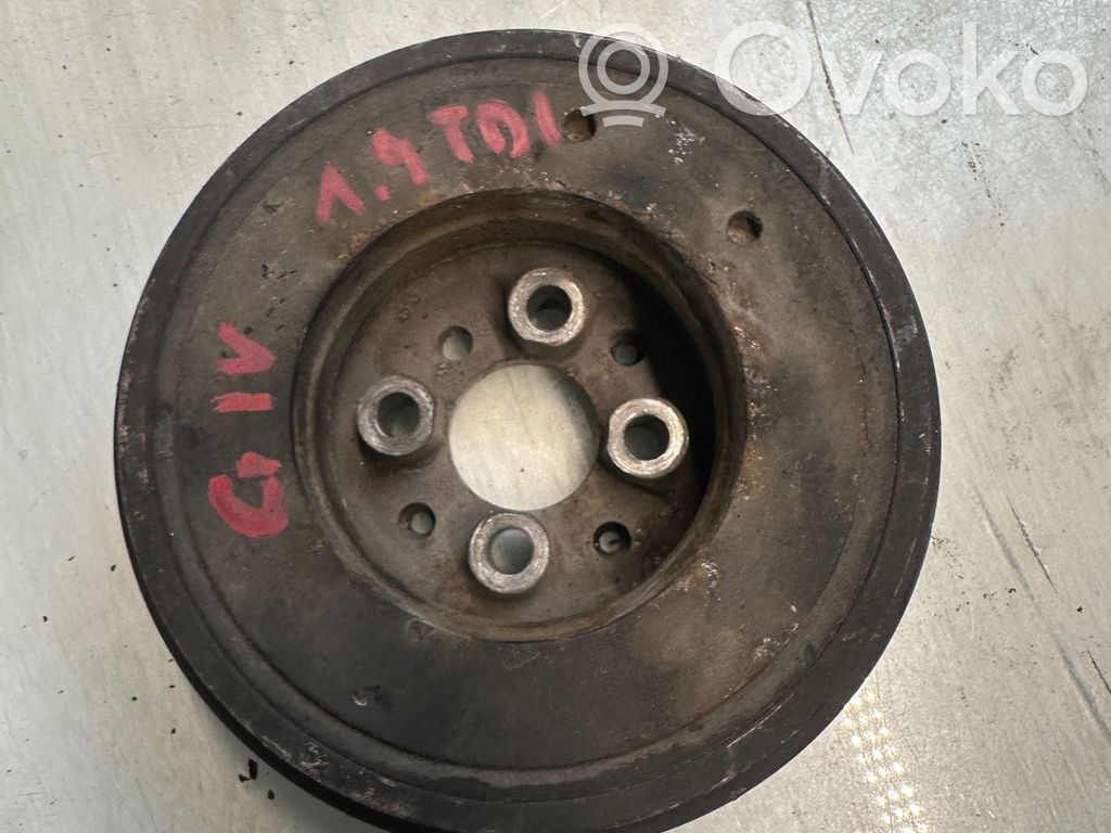 Volkswagen Golf IV Kloķvārpstas skriemelis 
