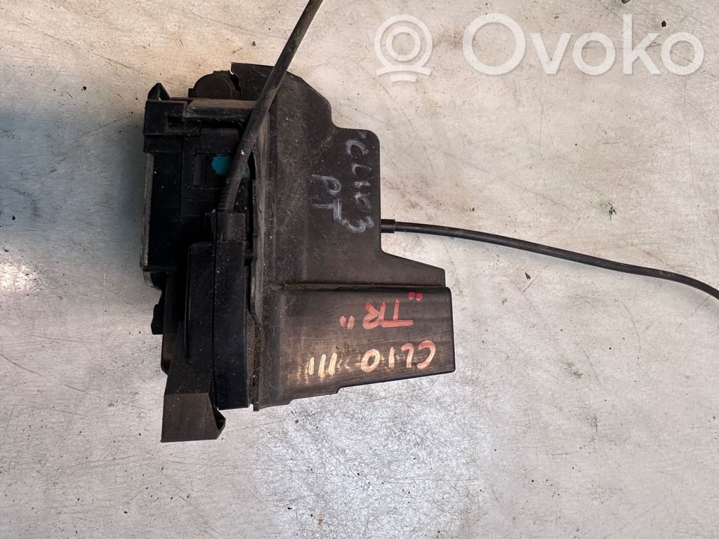 Renault Clio III Zamek drzwi tylnych 