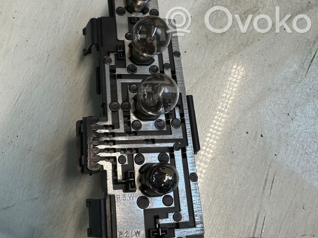 Skoda Octavia Mk1 (1U) Cubierta del soporte de la lámpara de la luz trasera 