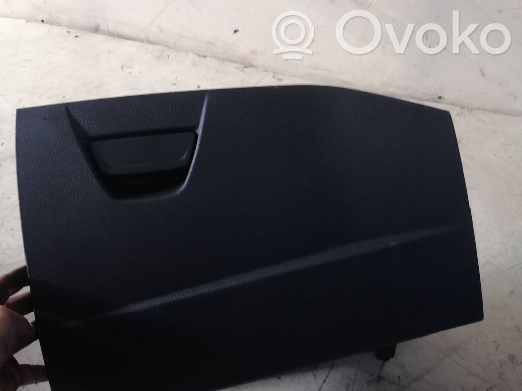 Ford Focus Daiktadėžė 