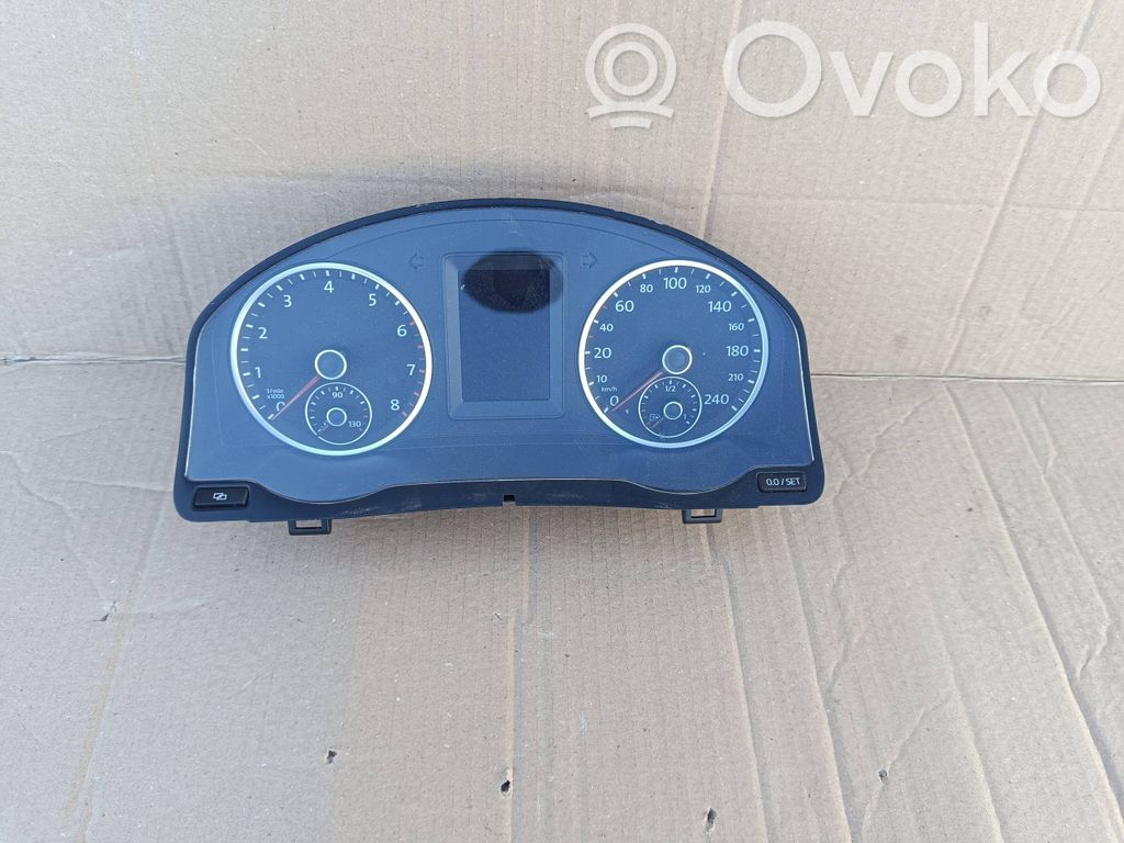 Volkswagen Tiguan Geschwindigkeitsmesser Cockpit 