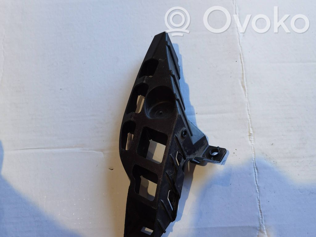 Rear bumper mounting bracket   5F0807378,M12822