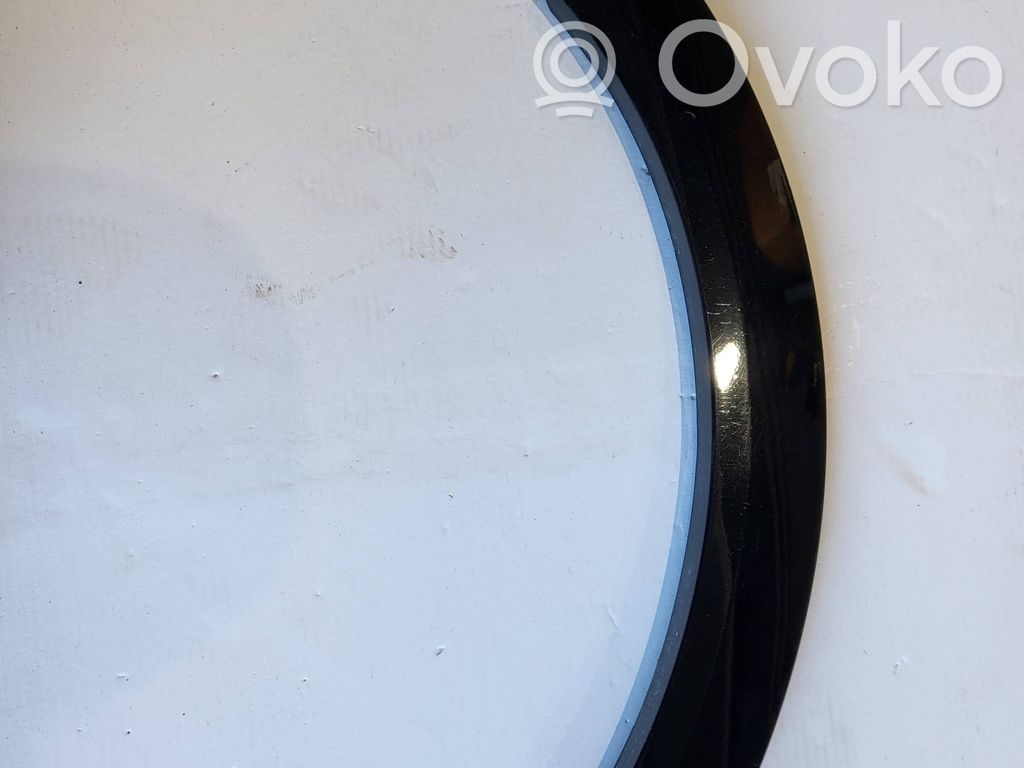 Audi e-tron Front arch trim 