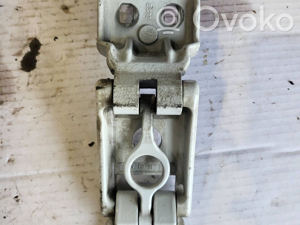Renault Master III Rear door upper hinge 