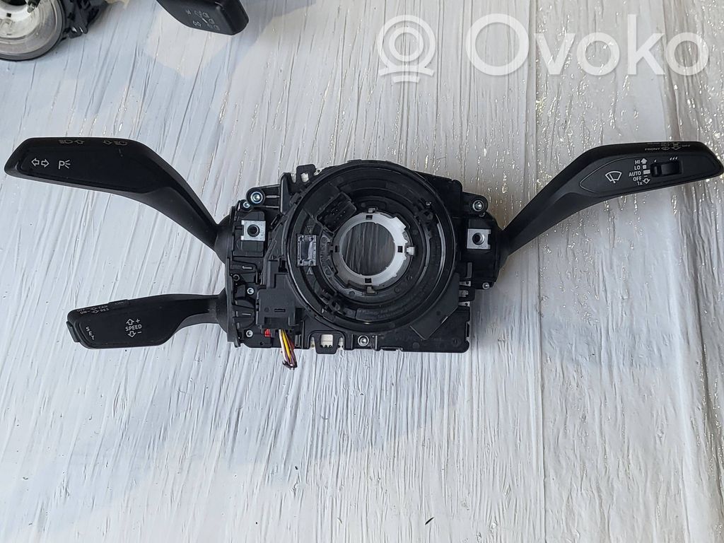 Audi Q2 - Commodo de clignotant 