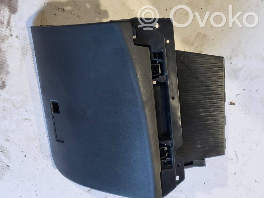 Opel Corsa F Glove box 