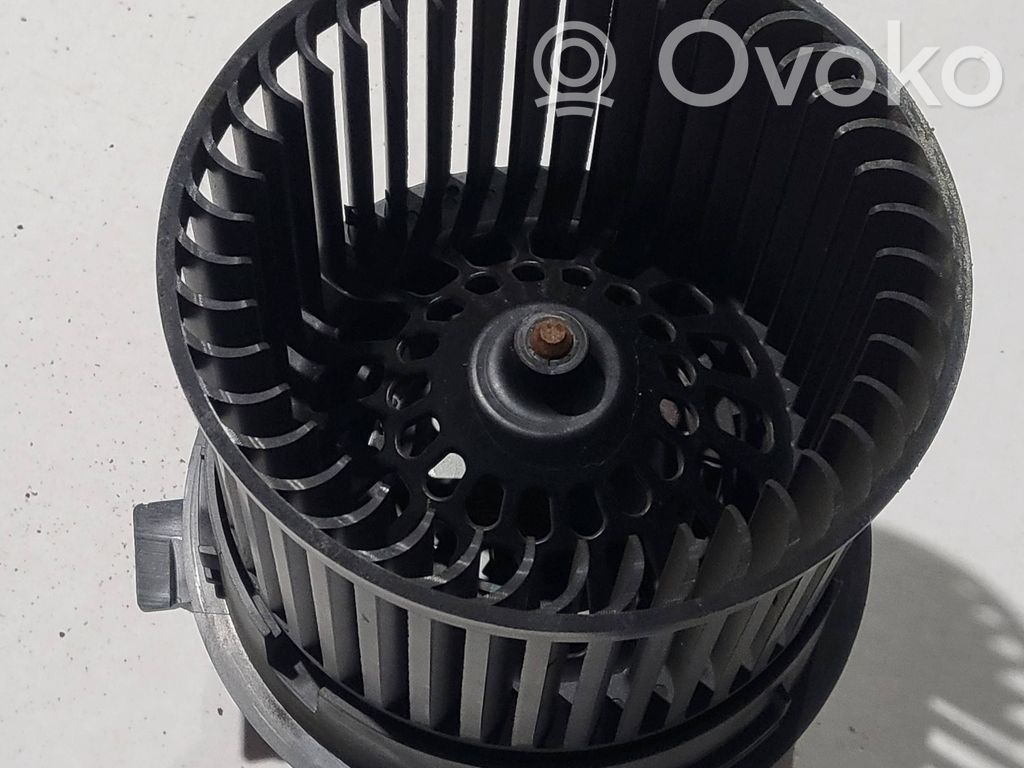 Mazā radiatora ventilators