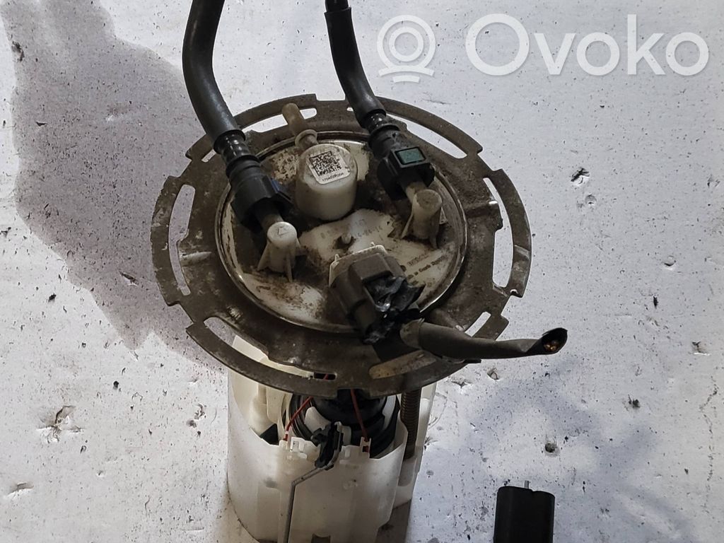 Nissan Note (E12) Bomba interna de combustible 